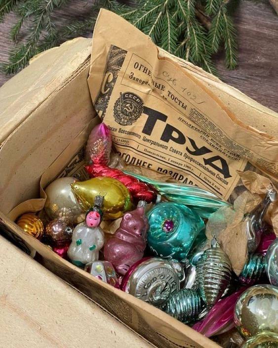 Новогоднему настроению быть! Немного ретро эстетики 🎄🎆🎁