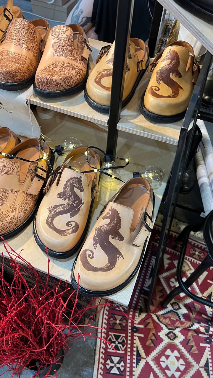 Ещё немноно питерского креатива и заканчиваю😁